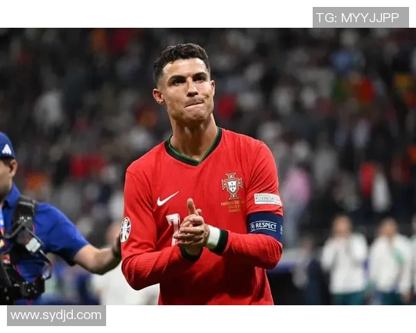 足球历史最早传奇球星的起源与影响探秘